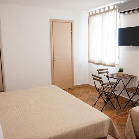 Guest House Del Lido Porto Empedocle Exterior photo